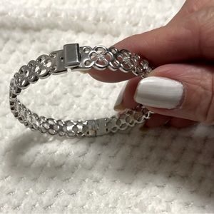 ♥️ Silver Diamonds Bangle